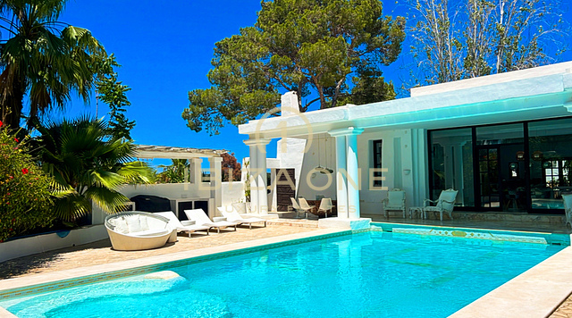 Fantastic finca property with two guest houses for sale, Ibiza