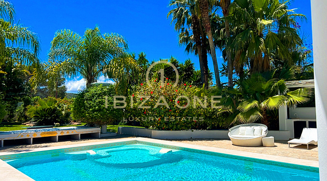 Fantastic finca property with two guest houses for sale, Ibiza