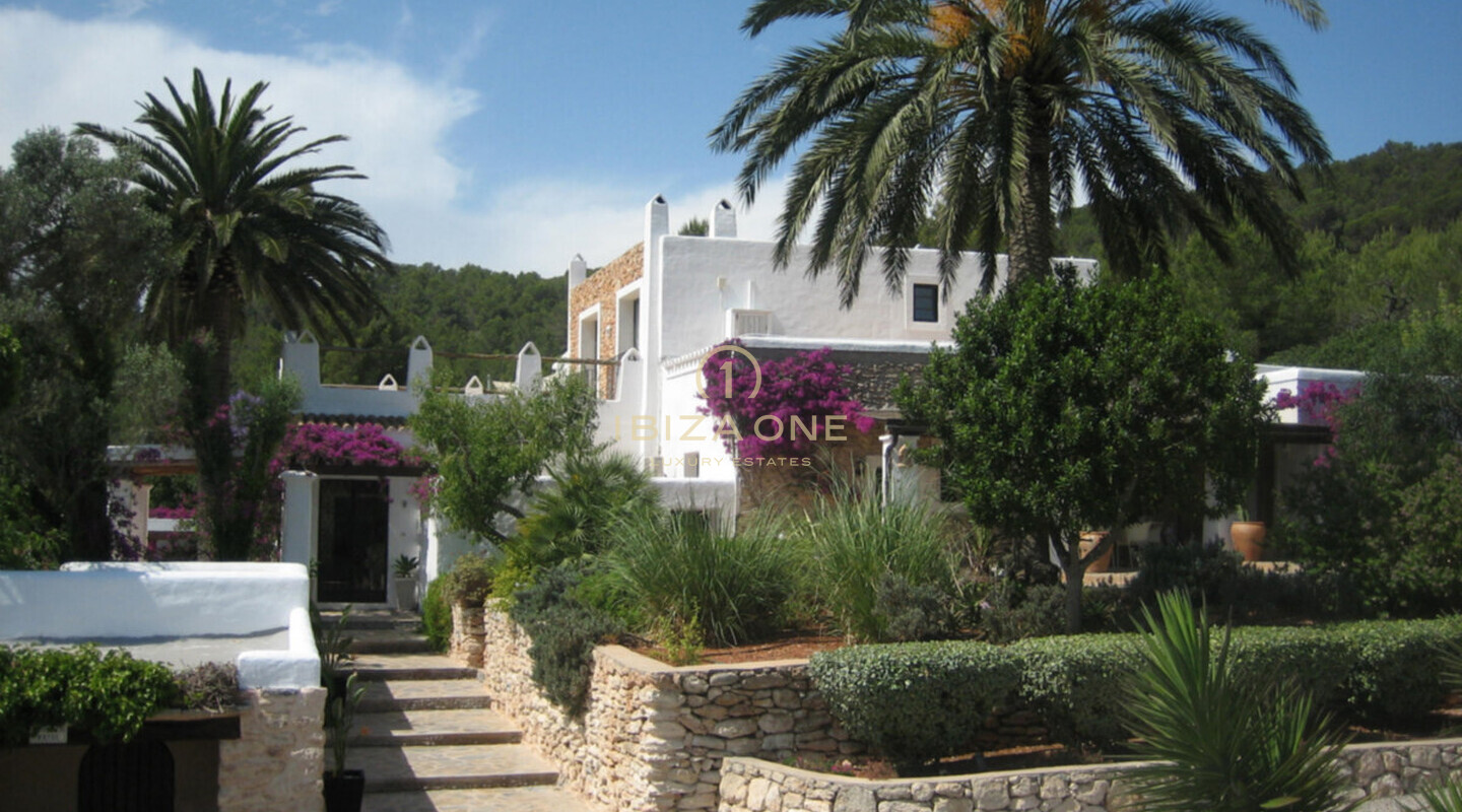 Beautiful luxury Chalet in Sant Josep for sale, Ibiza - 
Beautiful luxury Chalet in Sant Josep for rent, Ibiza