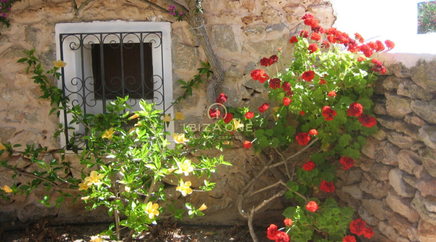 Hermoso Chalet en Sant Josep en alquiler