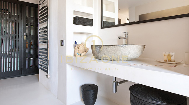 Villa di lusso in prima linea sul mare in vendita, Ibiza - villa di lusso in prima linea sul mare in vendita, Ibiza - proprietà di lusso sul lungomare in vendita, Ibiza - Villa di lusso in prima linea sul mare in affitto, Ibiza - villa di lusso in prima linea sul mare in affitto, Ibiza - proprietà di lusso sul lungomare in affitto, Ibiza