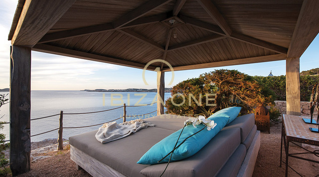 Luxury Sea Front Line Villa for sale, Ibiza - luxury first sea frontline for sale, Ibiza - luxury waterfront property for sale, Ibiza - Luxury Sea Front Line Villa for rent, Ibiza - luxury first sea frontline for rent, Ibiza - luxury waterfront property for rent, Ibiza
