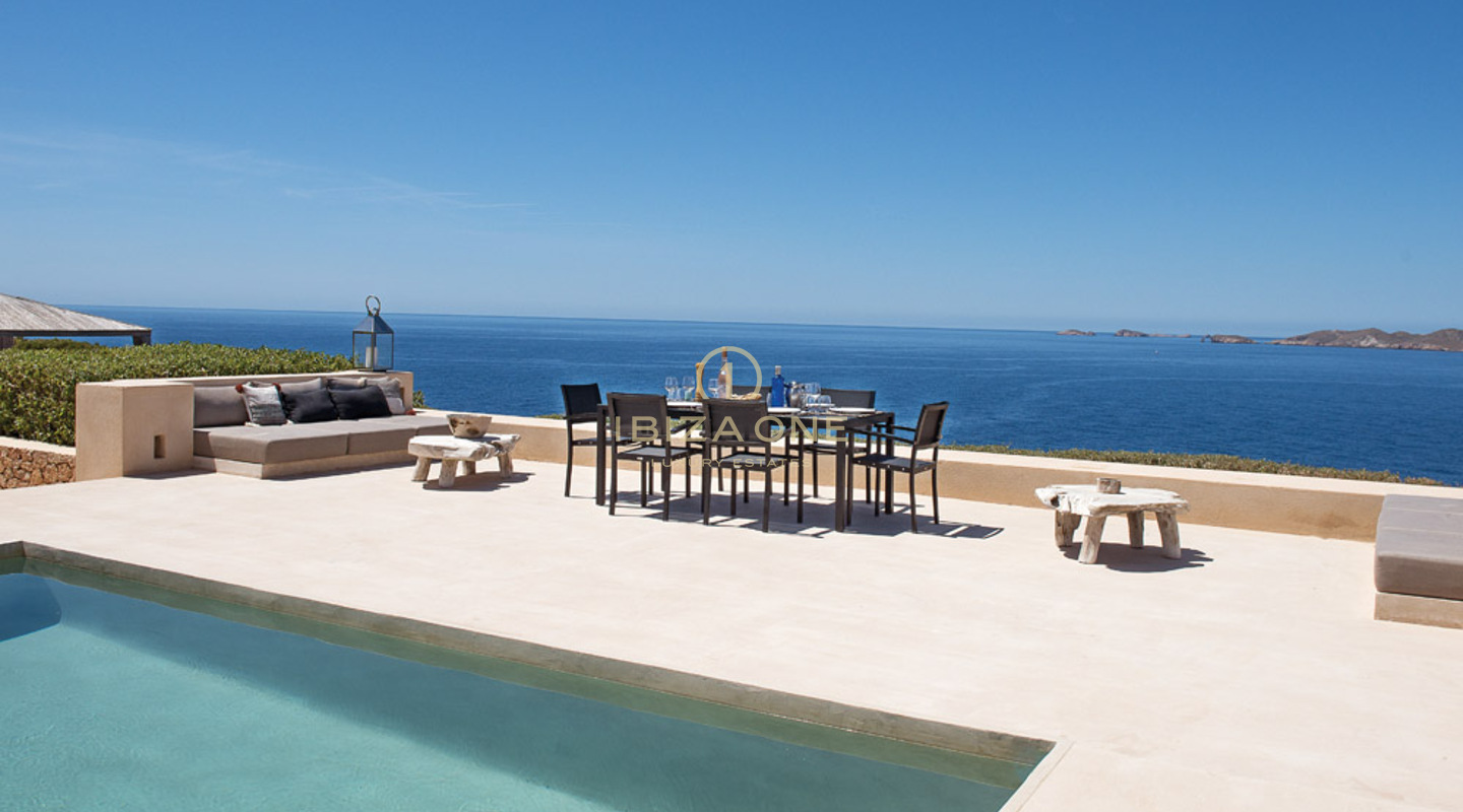 Luxe villa aan zee te koop, Ibiza - luxe villa aan zee te koop, Ibiza - luxe woning aan het water te koop, Ibiza - Luxe villa aan zee te huur, Ibiza - luxe villa aan zee te huur, Ibiza - luxe woning aan zee te huur, Ibiza