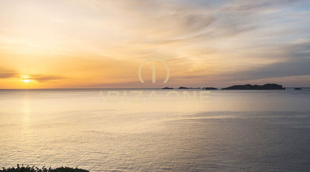 Luxury Sea Front Line Villa for sale, Ibiza - luxury first sea frontline for sale, Ibiza - luxury waterfront property for sale, Ibiza - Luxury Sea Front Line Villa for rent, Ibiza - luxury first sea frontline for rent, Ibiza - luxury waterfront property for rent, Ibiza