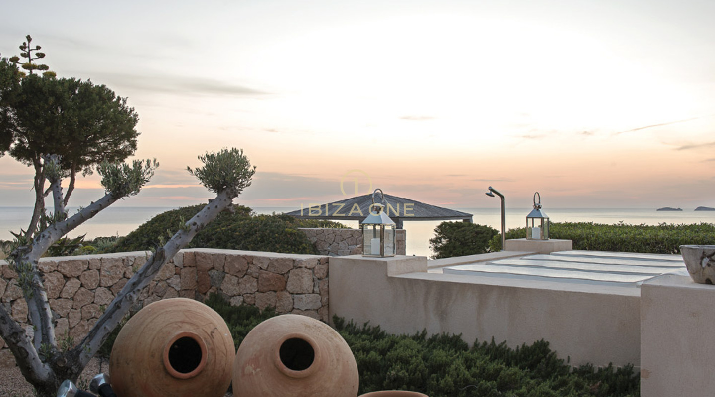 Villa di lusso in prima linea sul mare in vendita, Ibiza - villa di lusso in prima linea sul mare in vendita, Ibiza - proprietà di lusso sul lungomare in vendita, Ibiza - Villa di lusso in prima linea sul mare in affitto, Ibiza - villa di lusso in prima linea sul mare in affitto, Ibiza - proprietà di lusso sul lungomare in affitto, Ibiza