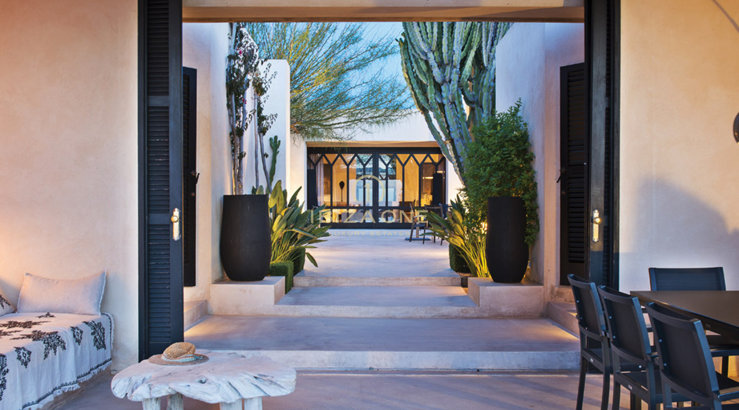 Luxuriöse Villa in erster Meereslinie zu verkaufen, Ibiza - Luxuriöse Villa in erster Meereslinie zu verkaufen, Ibiza - Luxuriöse Immobilie am Wasser zu verkaufen, Ibiza - Luxuriöse Villa in erster Meereslinie zu vermieten, Ibiza - Luxuriöse Villa in erster Meereslinie zu vermieten, Ibiza - Luxuriöse Immobilie am Wasser zu vermieten, Ibiza