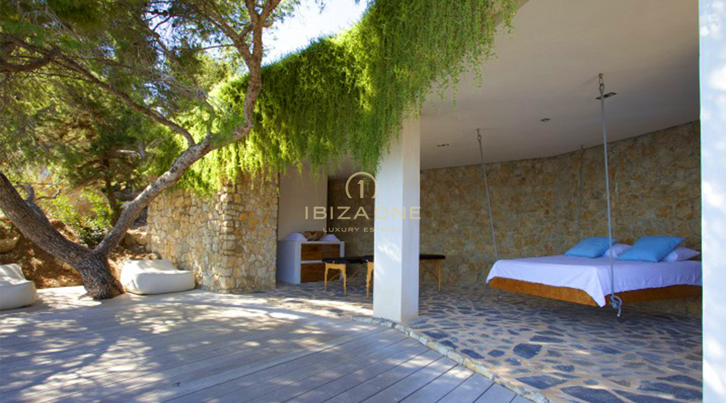 Proprietà di lusso in prima linea con accesso alla spiaggia privata e al molo per barche - prima linea sul mare - villa sul lungomare in affitto, Ibiza