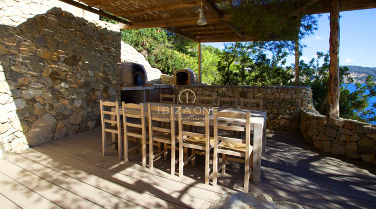Propriété de luxe en première ligne avec accès à la plage privée et au quai pour bateaux - première ligne de mer - villa en bord de mer à louer, Ibiza