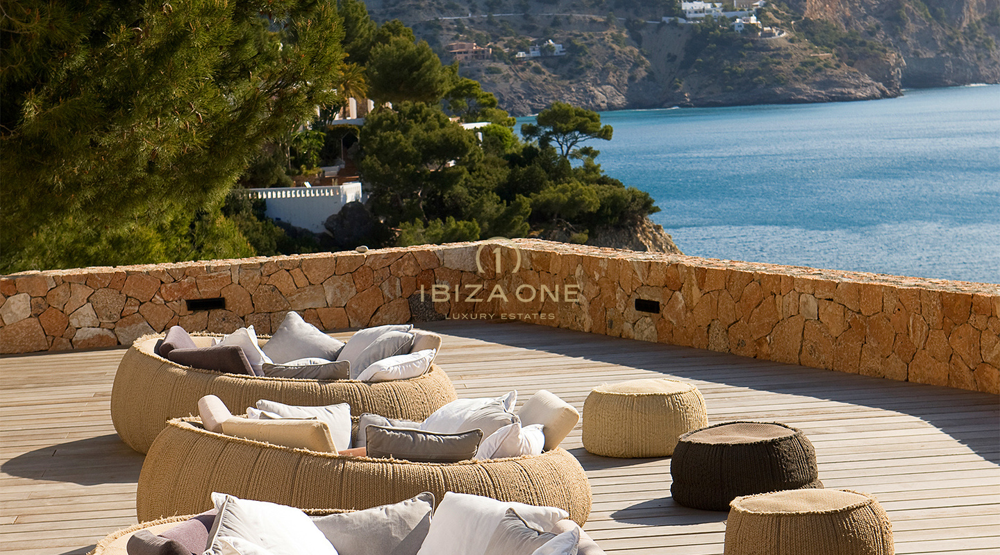 Propriété de luxe en première ligne avec accès à la plage privée et au quai pour bateaux - première ligne de mer - villa en bord de mer à louer, Ibiza
