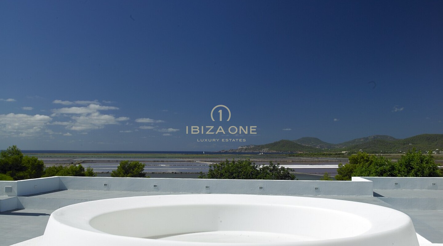 Moderne Luxusvilla im Süden mit Blick auf Las Salinas zu verkaufen, Ibiza - Moderne Luxusvilla im Süden mit Blick auf Las Salinas zu vermieten, Ibiza