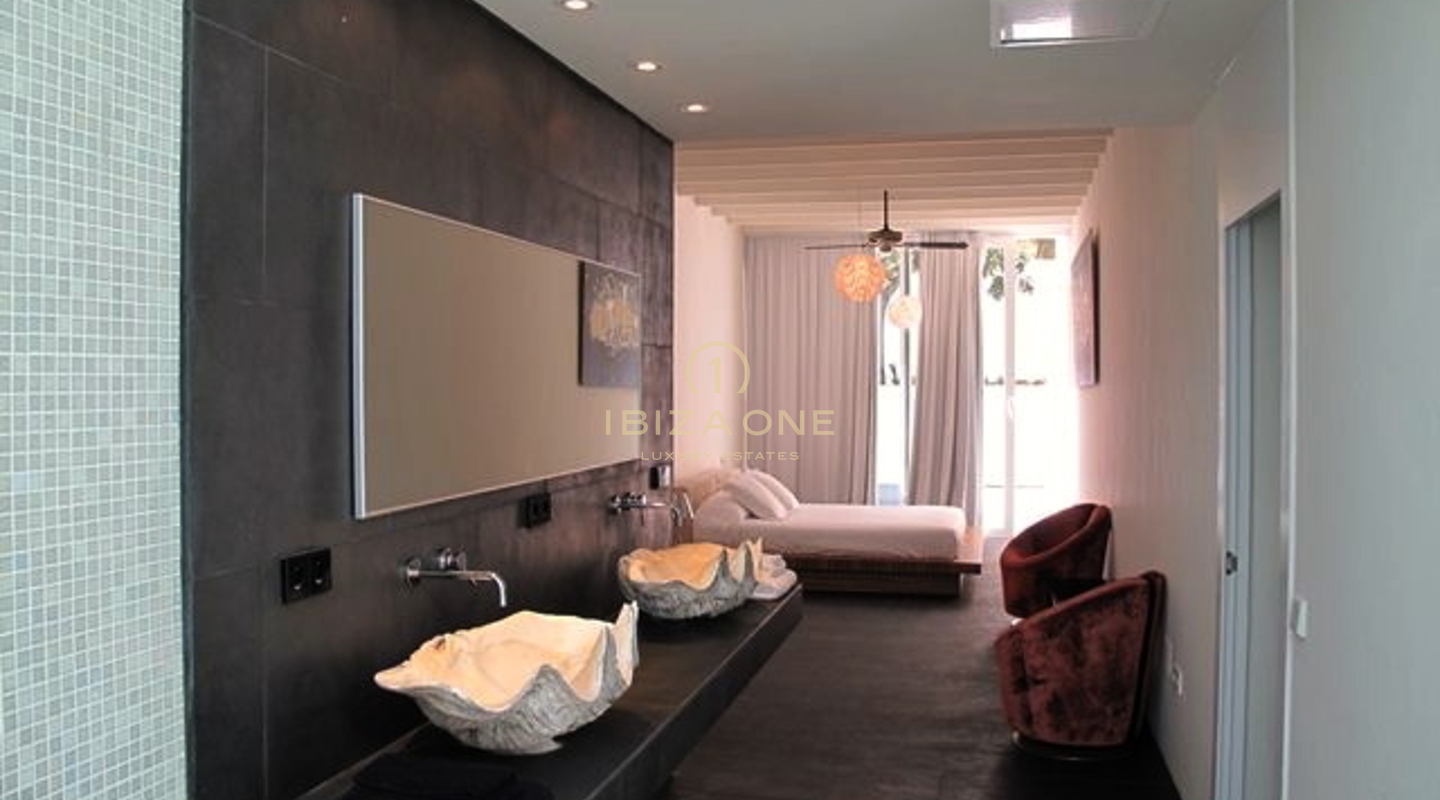 Moderne luxe villa in het zuiden met uitzicht op Las Salinas te koop, Ibiza - Moderne luxe villa in het zuiden met uitzicht op Las Salinas te huur, Ibiza
