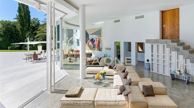 Villa de luxe exclusive à vendre avec court de tennis privé, immense piscine extérieure et piscine intérieure, Ibiza - Villa de luxe exclusive à louer avec court de tennis privé, immense piscine extérieure et piscine intérieure, Ibiza