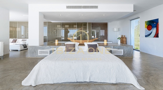 Villa de luxe exclusive à vendre avec court de tennis privé, immense piscine extérieure et piscine intérieure, Ibiza - Villa de luxe exclusive à louer avec court de tennis privé, immense piscine extérieure et piscine intérieure, Ibiza