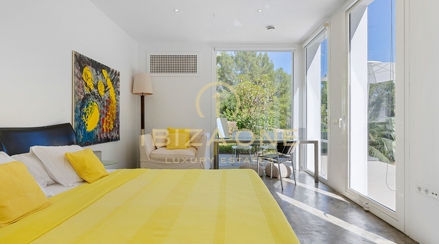 Exclusiva villa de diseño de lujo en venta con pista de tenis privada, enorme piscina al aire libre y piscina cubierta, Ibiza - Exclusiva villa de diseño de lujo en alquiler con pista de tenis privada, enorme piscina al aire libre y piscina cubierta, Ibiza