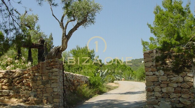 Spektakuläres Luxusanwesen mit Tennisplatz, 18 Schlafzimmern und Blick bis nach Ibiza zu verkaufen, Ibiza -
Spektakuläres Luxusanwesen mit Tennisplatz, 18 Schlafzimmern und Blick bis nach Ibiza zu vermieten, Ibiza