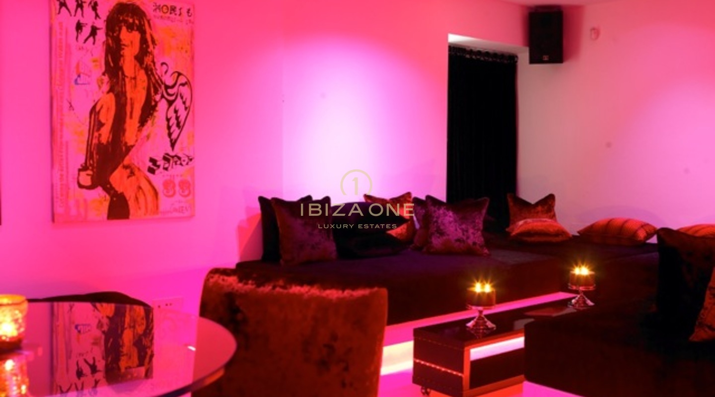 Luxury villa for and luxury villa for sale in Can Furnet, Ibiza - Luxury villa for and luxury villa for rent in Can Furnet, Ibiza