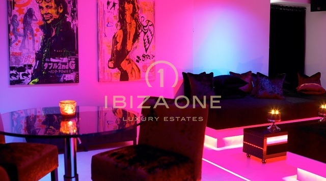 Villa de luxe à vendre à Can Furnet, Ibiza - Villa de luxe à louer à Can Furnet, Ibiza