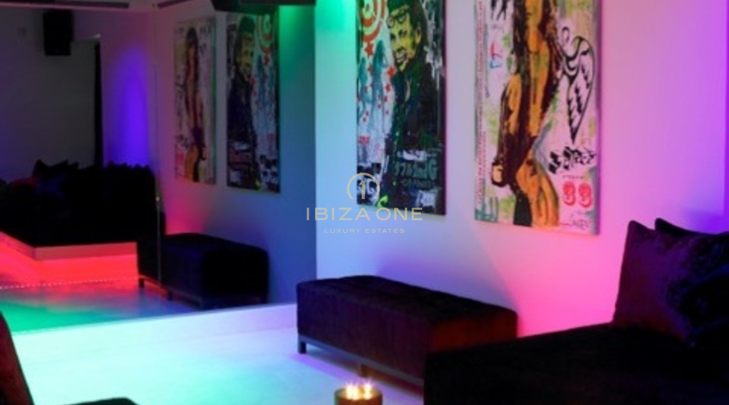 Villa de lujo en venta en Can Furnet, Ibiza - Villa de lujo en alquiler en Can Furnet, Ibiza