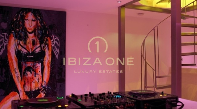 Luxe villa te koop en luxe villa te huur in Can Furnet, Ibiza - Luxe villa te huur en luxe villa te koop in Can Furnet, Ibiza