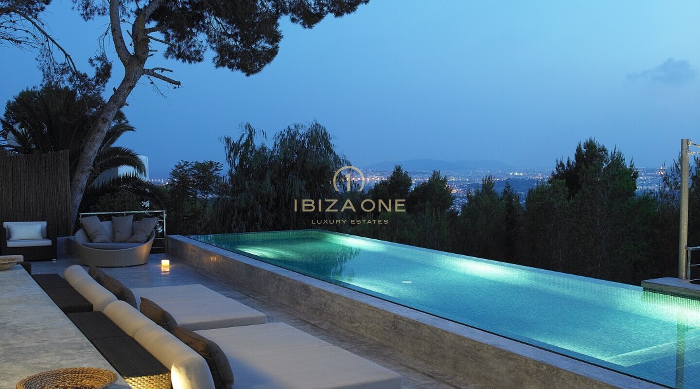 Luxe villa te koop en luxe villa te huur in Can Furnet, Ibiza - Luxe villa te huur en luxe villa te koop in Can Furnet, Ibiza