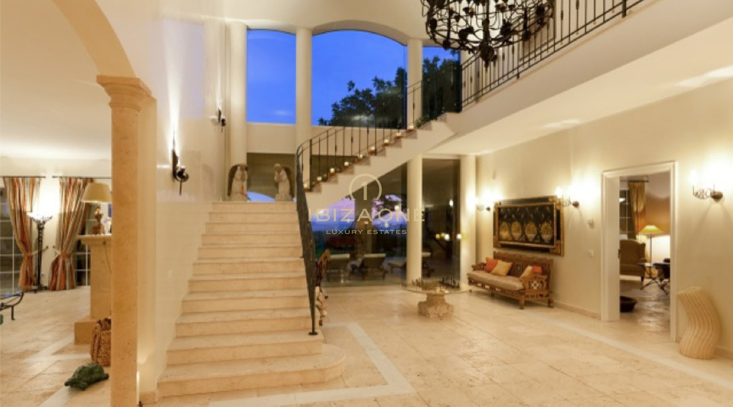 Herrschaftlicher Luxuspalast / Villa zum Verkauf in der Nähe von Eivissa, Ibiza - Herrschaftlicher Luxuspalast / Villa zur Miete in der Nähe von Eivissa, Ibiza