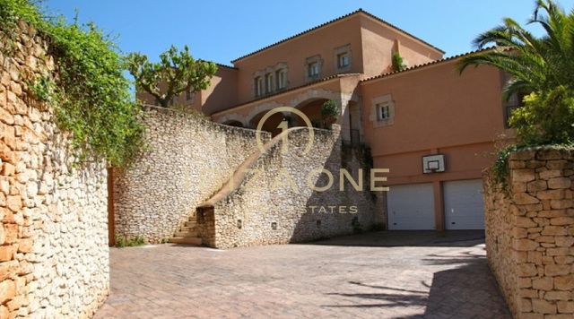 Luxe paleis / villa te koop vlakbij Eivissa, Ibiza - Luxe paleis / villa te huur vlakbij Eivissa, Ibiza
