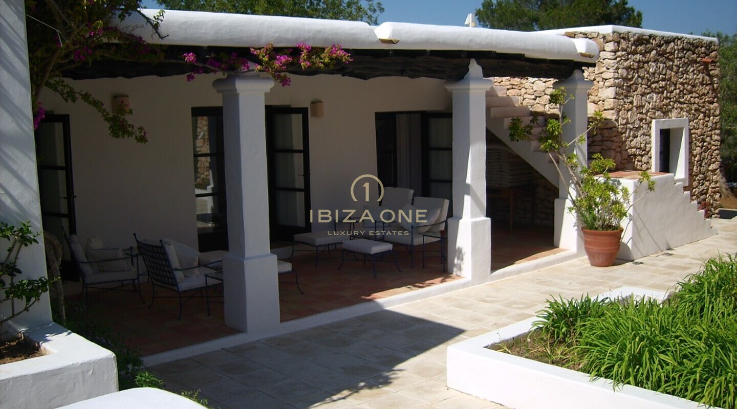 Luxuriöse und schöne Originalfinca in der Nähe des Golfplatzes zu verkaufen, Ibiza - Luxuriöse und schöne Originalfinca in der Nähe des Golfplatzes zu vermieten, Ibiza