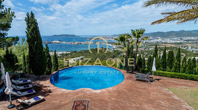 Unieke luxe villa met fantastisch uitzicht op Ibiza en de zee te koop, Ibiza - Unieke luxe villa met fantastisch uitzicht op Ibiza en de zee te huur, Ibiza