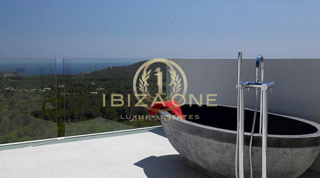 Villa de luxe et moderne dans un endroit isolé et une vue imprenable à louer, Ibiza - Villa de luxe et moderne dans un endroit isolé et une vue imprenable à vendre, Ibiza