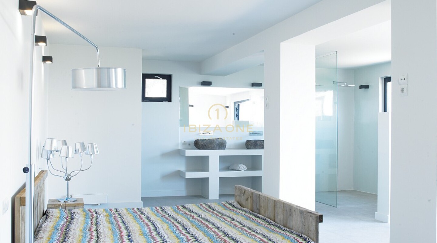 Luxe en moderne villa op een afgelegen locatie met prachtig uitzicht te huur, Ibiza - Luxe en moderne villa op een afgelegen locatie met prachtig uitzicht te koop, Ibiza
