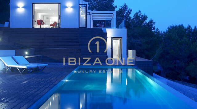 Luxe en moderne villa op een afgelegen locatie met prachtig uitzicht te huur, Ibiza - Luxe en moderne villa op een afgelegen locatie met prachtig uitzicht te koop, Ibiza