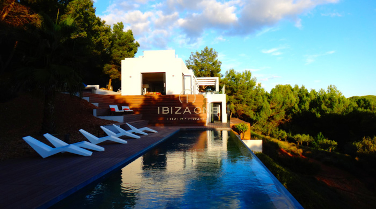 Luxe en moderne villa op een afgelegen locatie met prachtig uitzicht te huur, Ibiza - Luxe en moderne villa op een afgelegen locatie met prachtig uitzicht te koop, Ibiza