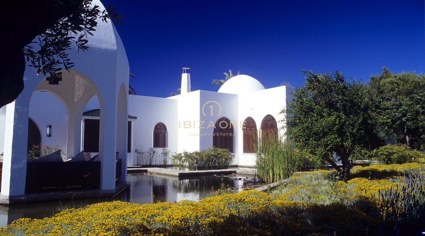 Villa de lujo marroquí en alquiler en Ibiza