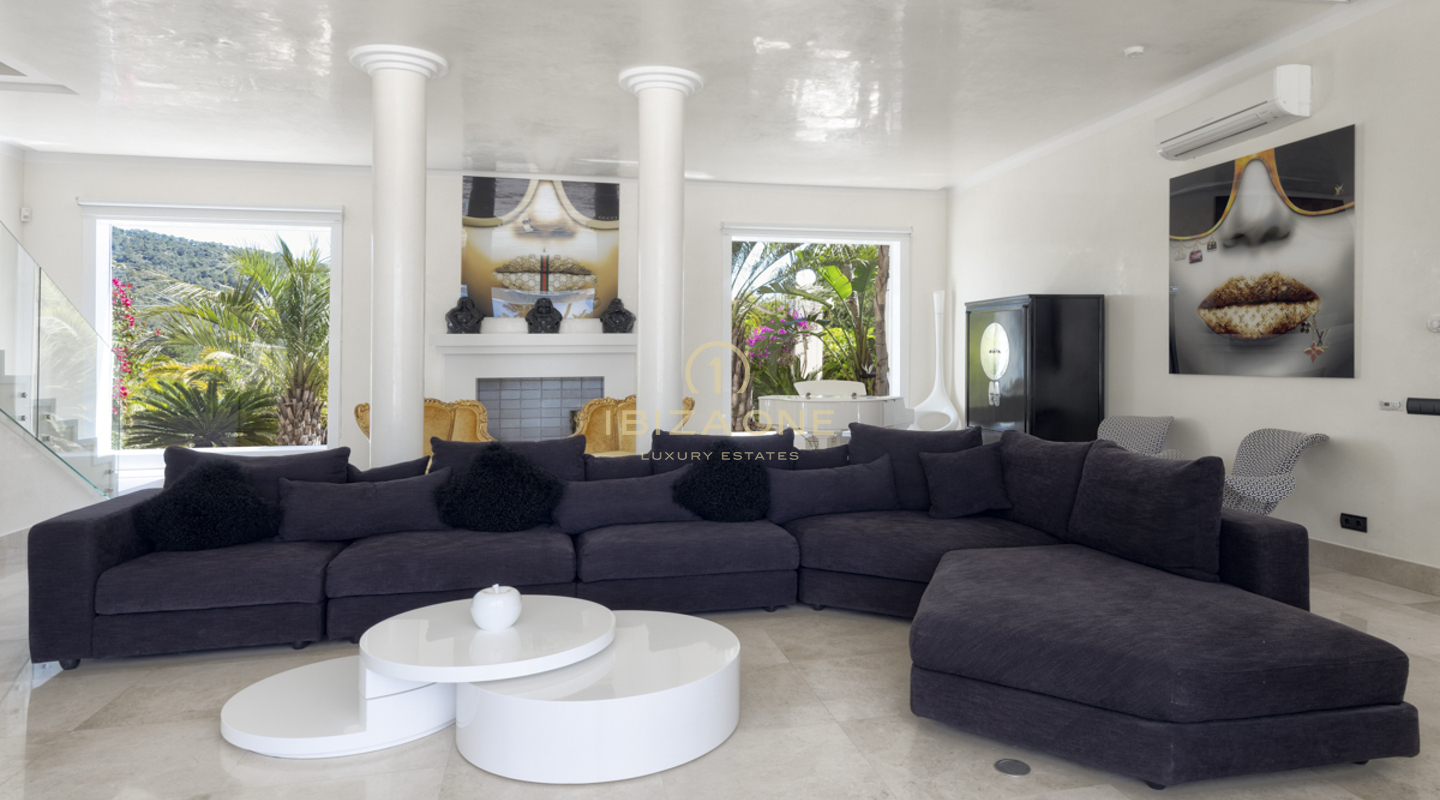 Buitengewone luxe villa in Cala Jondal, dichtbij Blue Marlin te koop, Ibiza - luxe villa te huur, Ibiza