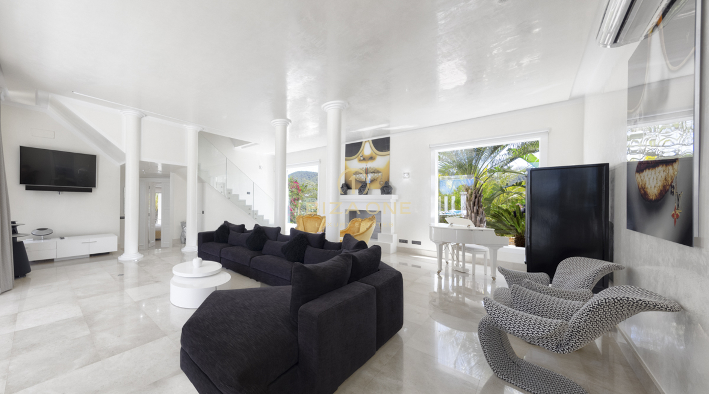 Villa de luxe extraordinaire à vendre à Cala Jondal, près de Blue Marlin, Ibiza - villa de luxe à louer, Ibiza