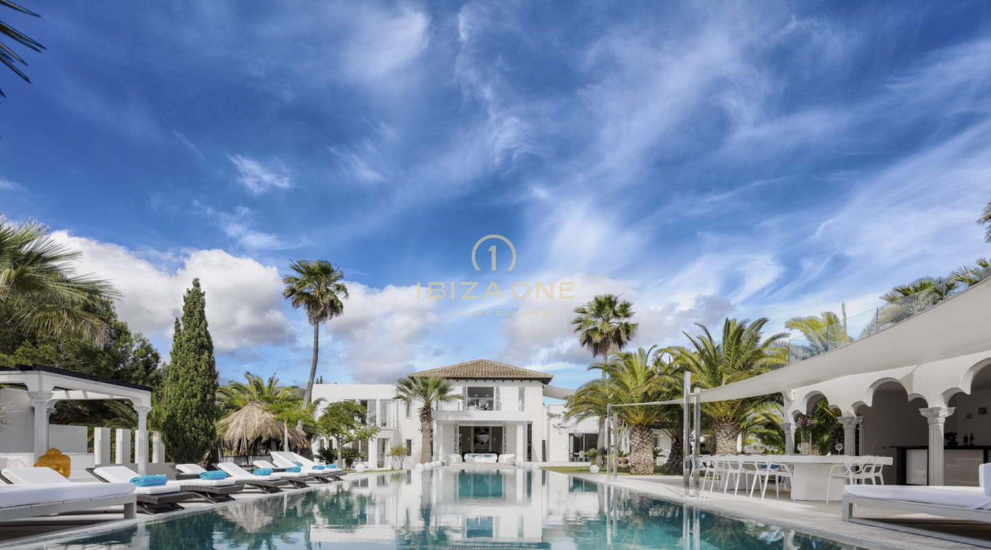 Außergewöhnliche Luxusvilla in Cala Jondal, in der Nähe von Blue Marlin, zu verkaufen, Ibiza – Luxusvilla zu vermieten, Ibiza