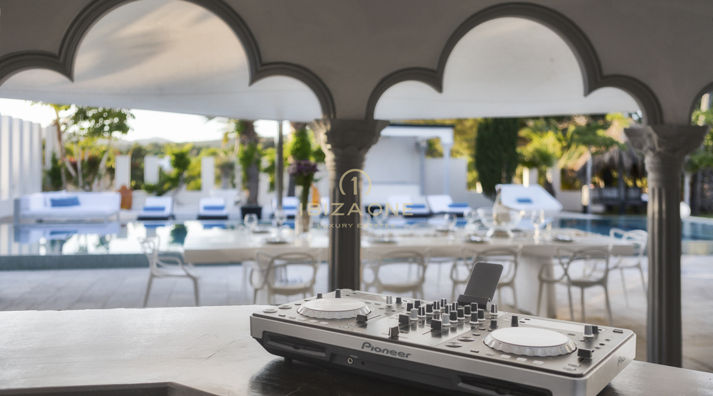 Buitengewone luxe villa in Cala Jondal, dichtbij Blue Marlin te koop, Ibiza - luxe villa te huur, Ibiza