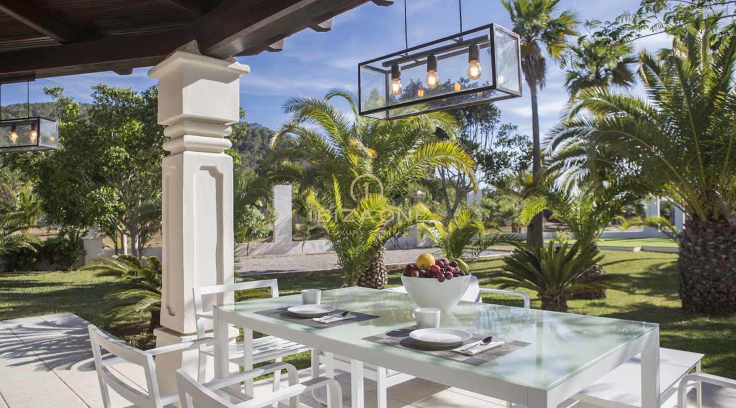 Buitengewone luxe villa in Cala Jondal, dichtbij Blue Marlin te koop, Ibiza - luxe villa te huur, Ibiza
