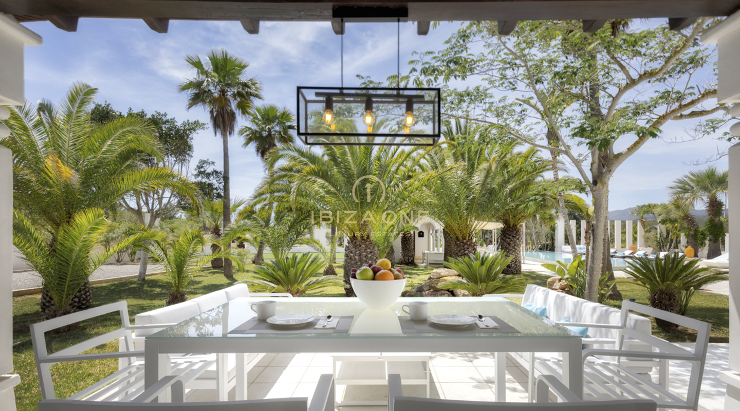 Buitengewone luxe villa in Cala Jondal, dichtbij Blue Marlin te koop, Ibiza - luxe villa te huur, Ibiza