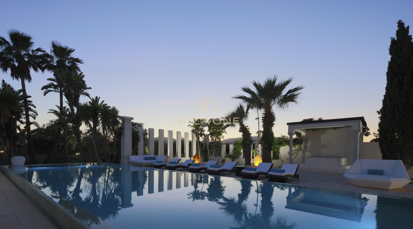 Extraordinaria mansión de lujo en Cala Jondal, cerca de Blue Marlin en venta, Ibiza - villa de lujo en alquiler, Ibiza