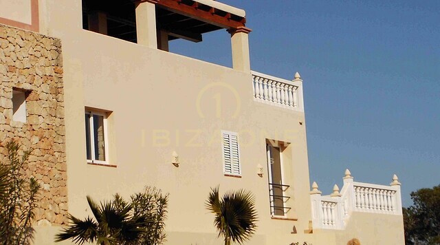 Traditionelle Luxusvilla zum Verkauf in Es Cubells / Vista Alegre, Ibiza – mediterraner Stil – Traditionelle Luxusvilla zur Miete in Es Cubells / Vista Alegre, Ibiza – mediterraner Stil