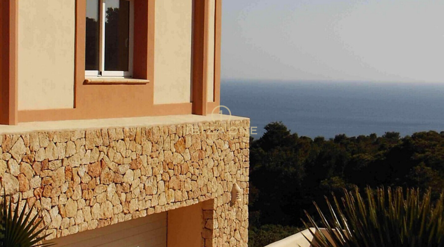 Villa de luxe traditionnelle à vendre à Es Cubells / Vista Alegre, Ibiza - Style méditerranéen - Villa de luxe traditionnelle à louer à Es Cubells / Vista Alegre, Ibiza - Style méditerranéen