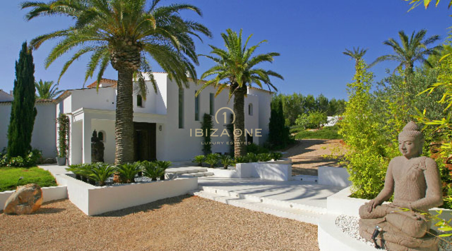 Luxury mansion / Villa with view of the Cala Jondal Bay and the Sea for sale, Ibiza - Luxury mansion / villa with view of the Cala Jondal Bay and the Sea for rent, Ibiza