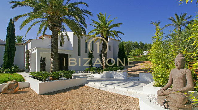 Luxury mansion / Villa with view of the Cala Jondal Bay and the Sea for sale, Ibiza - Luxury mansion / villa with view of the Cala Jondal Bay and the Sea for rent, Ibiza