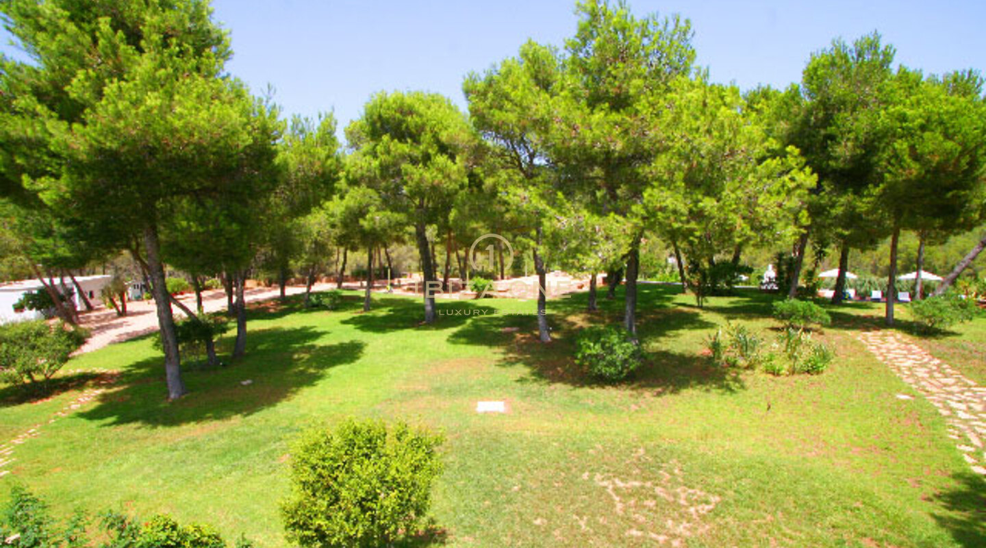 Villa de luxe avec vue sur la baie de Cala Jondal et la mer à vendre, Ibiza - Villa de luxe avec vue sur la baie de Cala Jondal et la mer à louer, Ibiza
