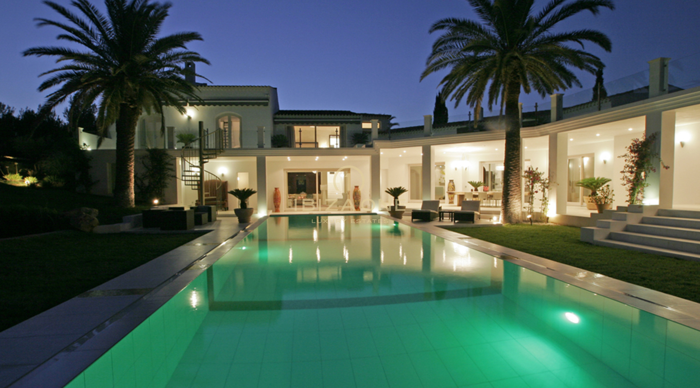 Luxury mansion / Villa with view of the Cala Jondal Bay and the Sea for sale, Ibiza - Luxury mansion / villa with view of the Cala Jondal Bay and the Sea for rent, Ibiza