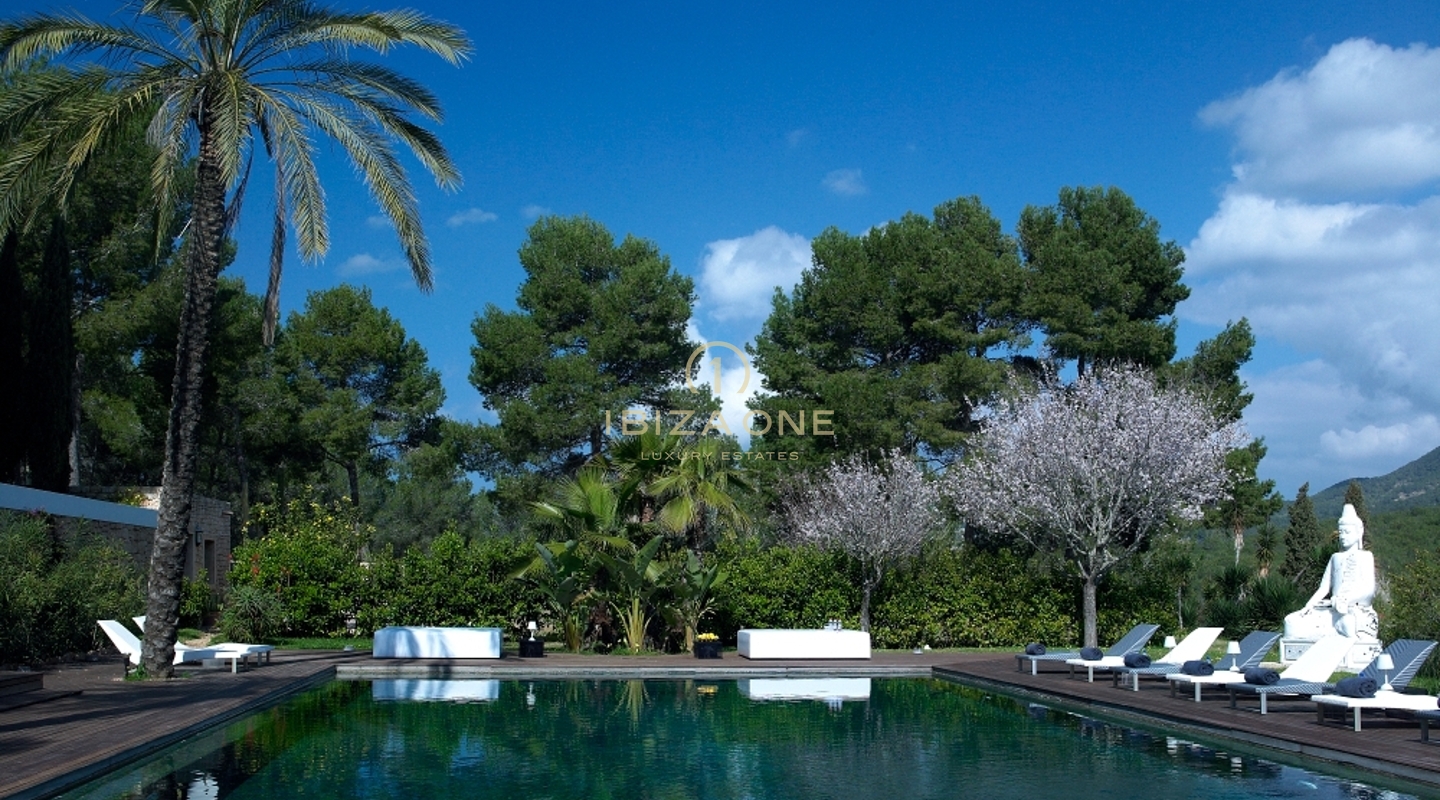 Villa di lusso con vista sulla baia di Cala Jondal e sul mare in vendita, Ibiza - Villa di lusso con vista sulla baia di Cala Jondal e sul mare in affitto, Ibiza