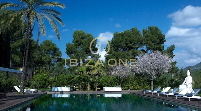 Luxury mansion / Villa with view of the Cala Jondal Bay and the Sea for sale, Ibiza - Luxury mansion / villa with view of the Cala Jondal Bay and the Sea for rent, Ibiza
