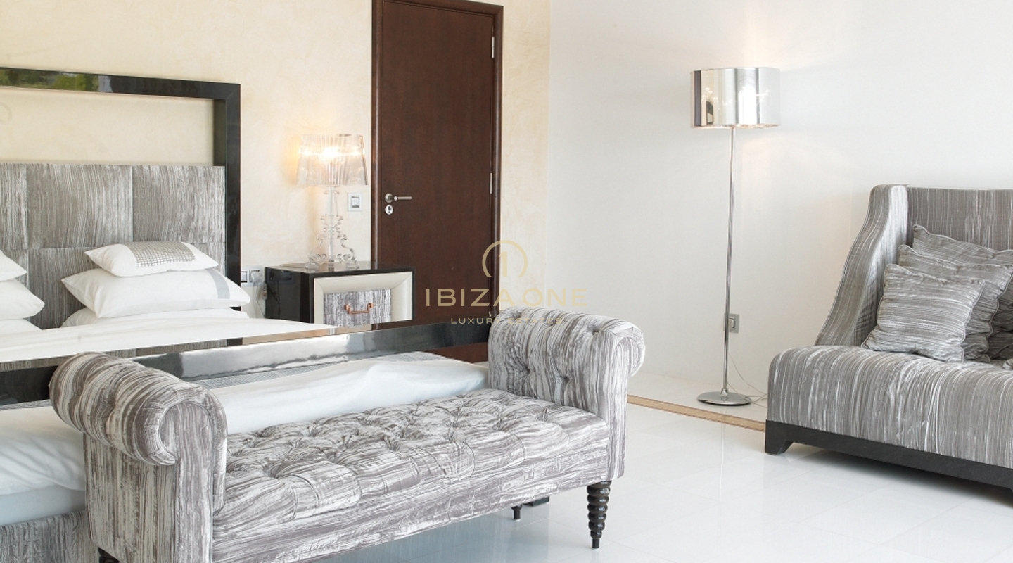 Luxe landhuis / villa met uitzicht op de baai van Cala Jondal en de zee te koop, Ibiza - Luxe landhuis / villa met uitzicht op de baai van Cala Jondal en de zee te huur, Ibiza