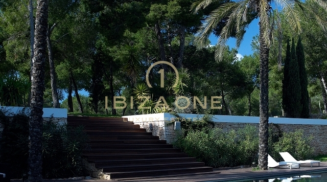 Luxe landhuis / villa met uitzicht op de baai van Cala Jondal en de zee te koop, Ibiza - Luxe landhuis / villa met uitzicht op de baai van Cala Jondal en de zee te huur, Ibiza